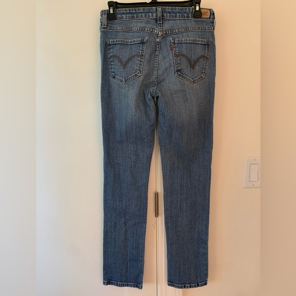 Levi’s Mom jeans - Picture 2 of 4